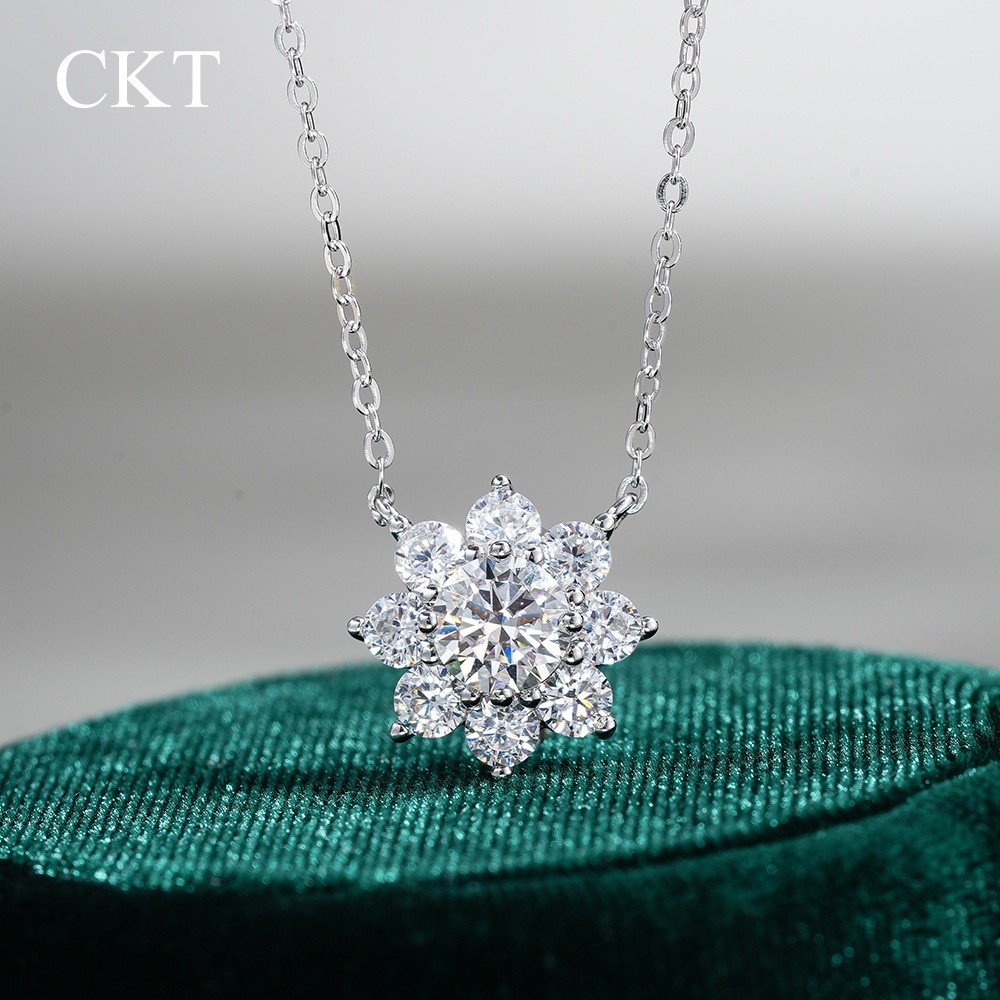 CKT 18k White Gold Pendant 1ct Diamond Moissanite Necklace Women's Platinum Pt950 Sunflower Classic