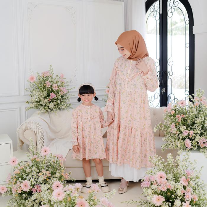 KALSANDFREY EMILY TUNIK COUPLE MOM AND KIDS