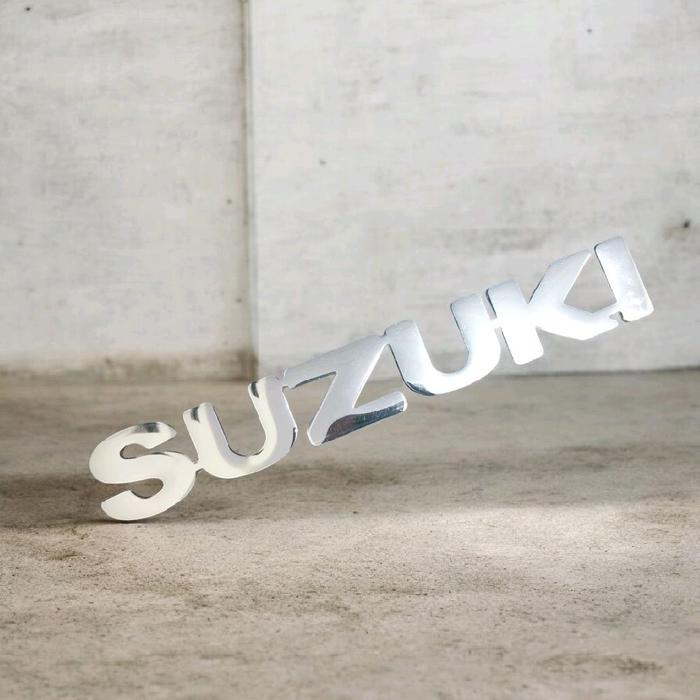 emblem SUZUKI untuk karimun kotak.