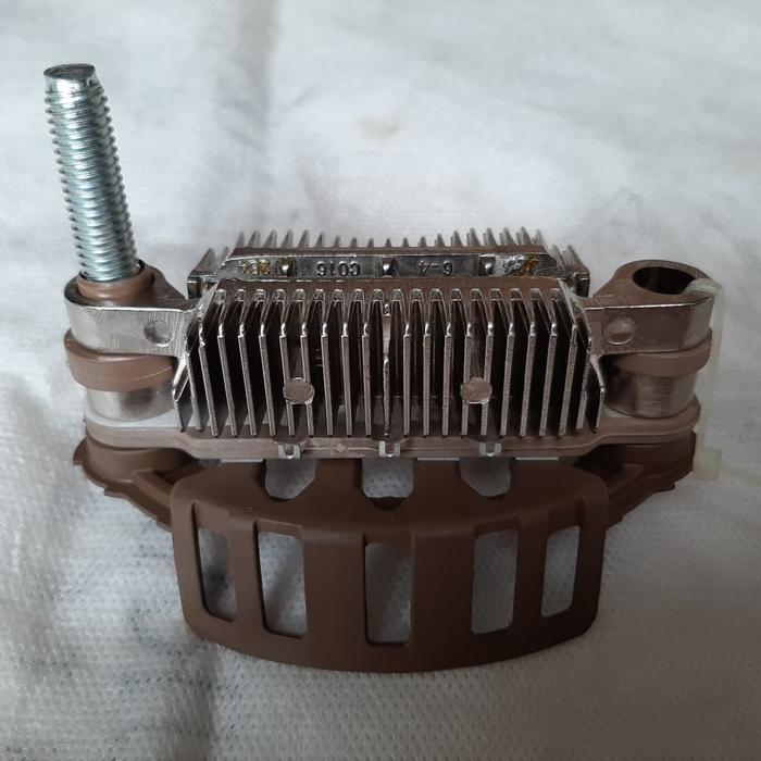 Rectifier alternator / dioda dinamo ampere mitsubishi triton