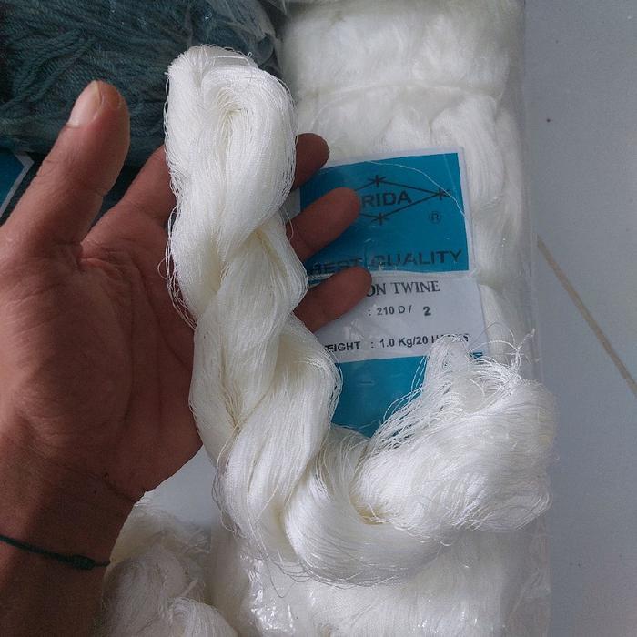 benang nilon D2 / 0,25mm warna putih