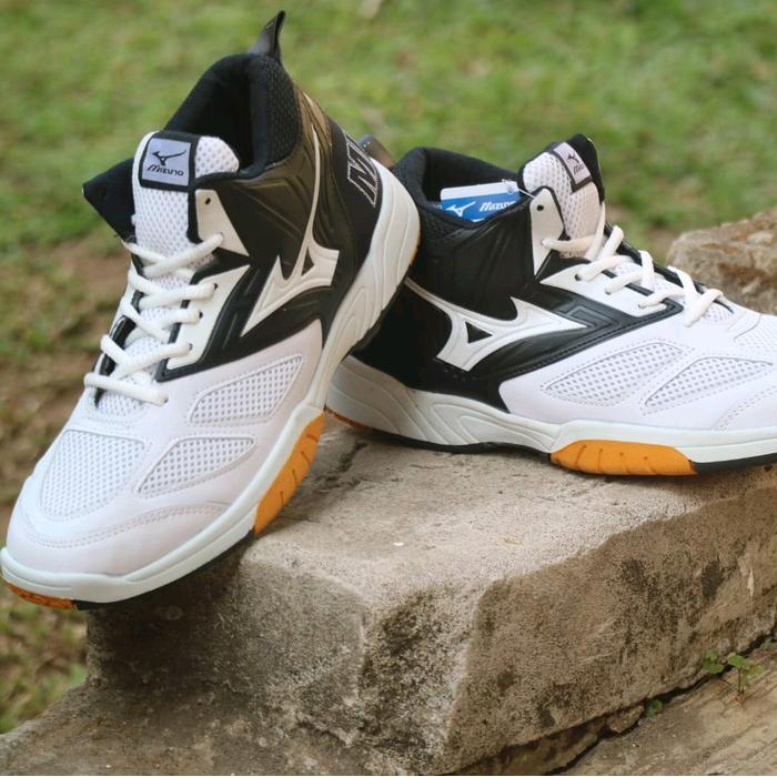 ASLI sepatu voli mizuno wave momentum 2 jumbo big size 44 45 46 READY STOCK