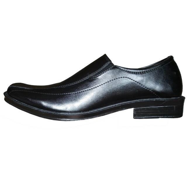 Aerostreet - Sepatu Pantofel Besar Size 44 & 45