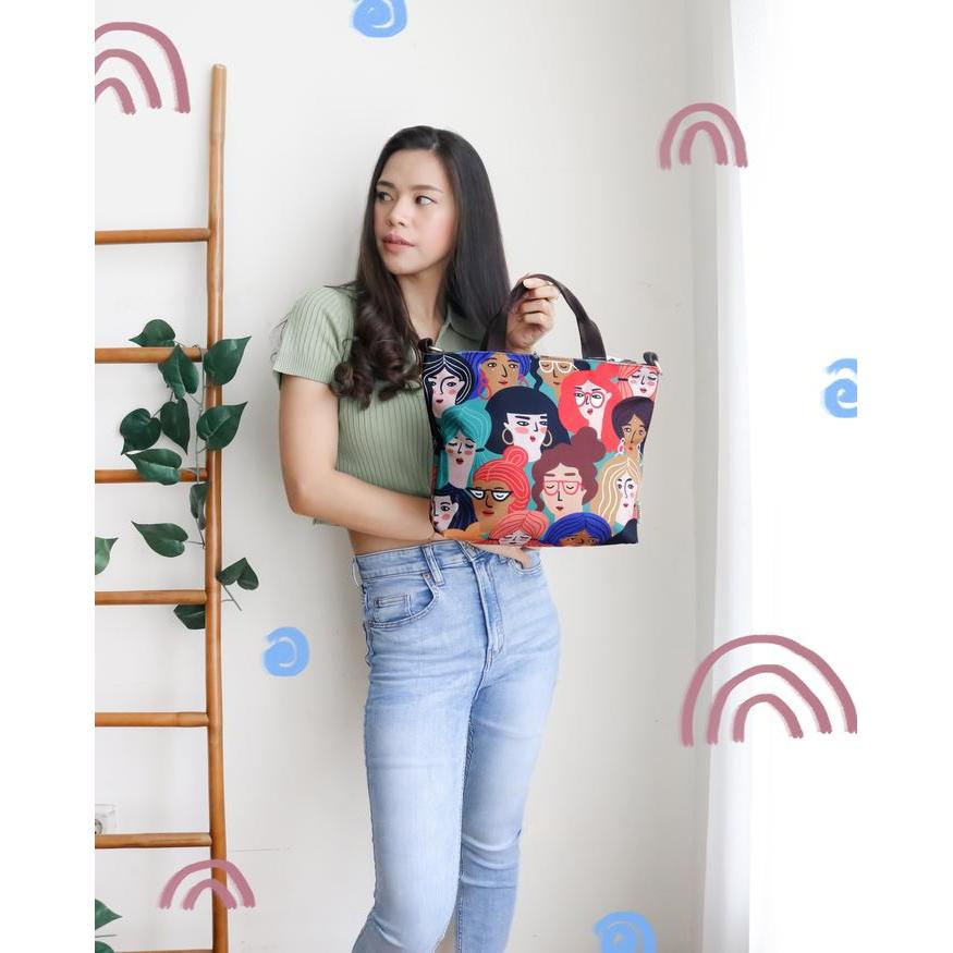 (COD) Sovlo - Kylie Girl Power Sling Bag - Totebag Wanita Kuliah Cewek Kanvas