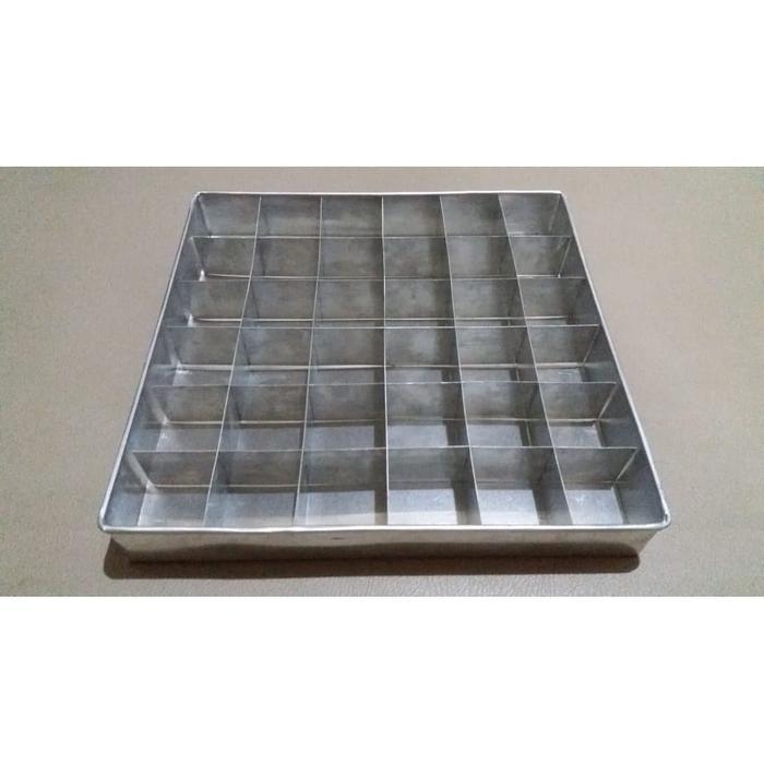 Loyang Sekat Brownies / Bolu Uk. 28 X 28 Cm Gratis Ongkir