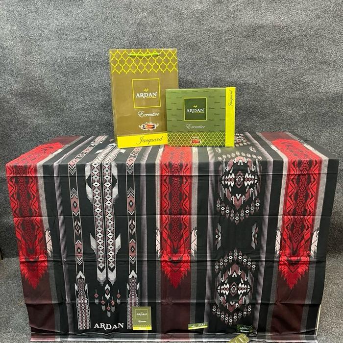 Sarung ARDAN Star Jacquard Kembang (JKM) Black Edition Dengan Desain Eksklusif Dan Kualitas Terbaik