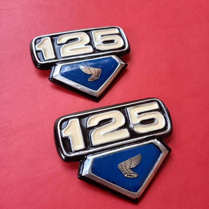 Ready emblem box aki imitasi cb 125 cb125 biru