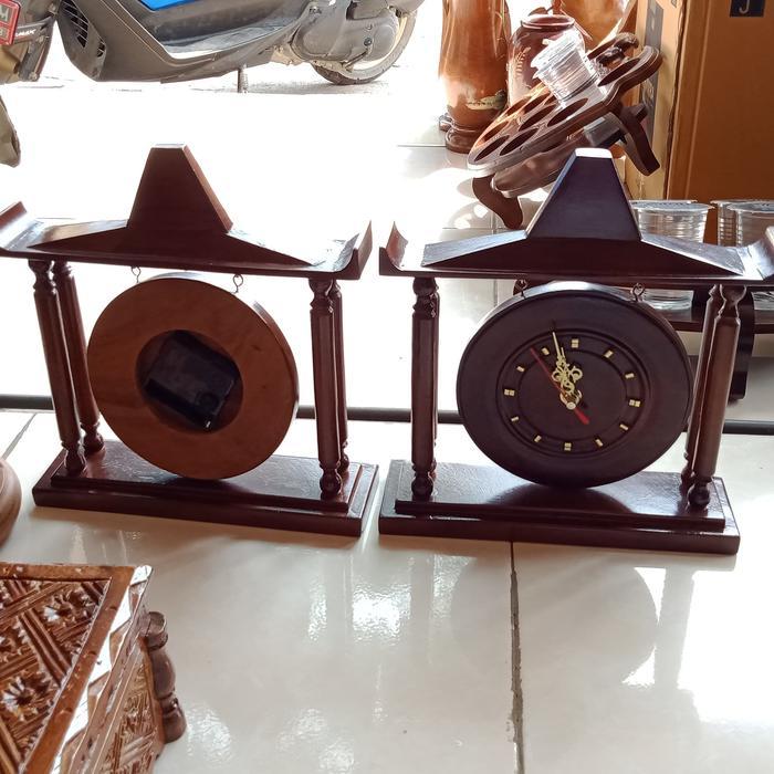 gong kayu.jam kayu.rumah adat.joglo