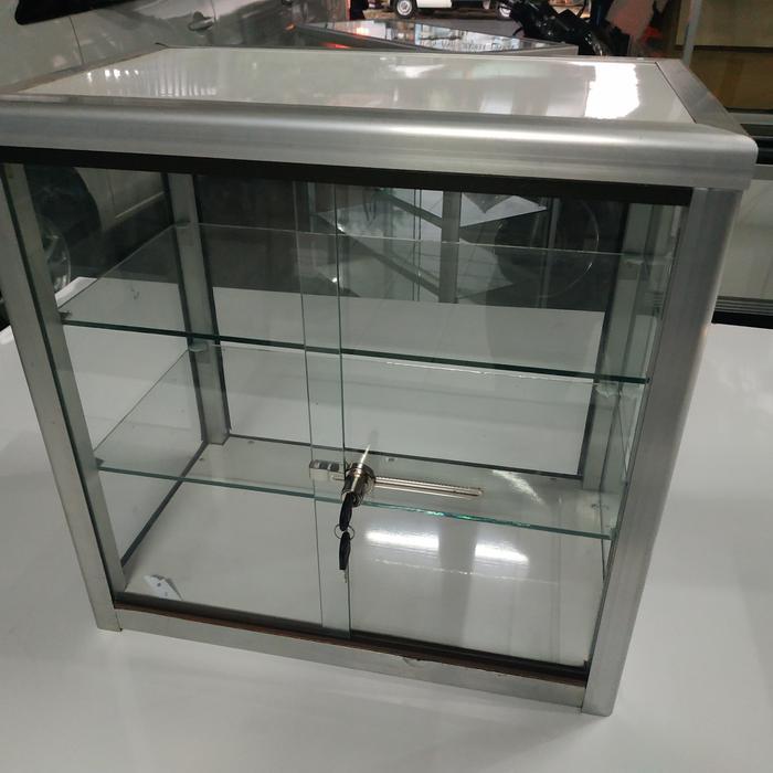 Etalase Kaca Mini