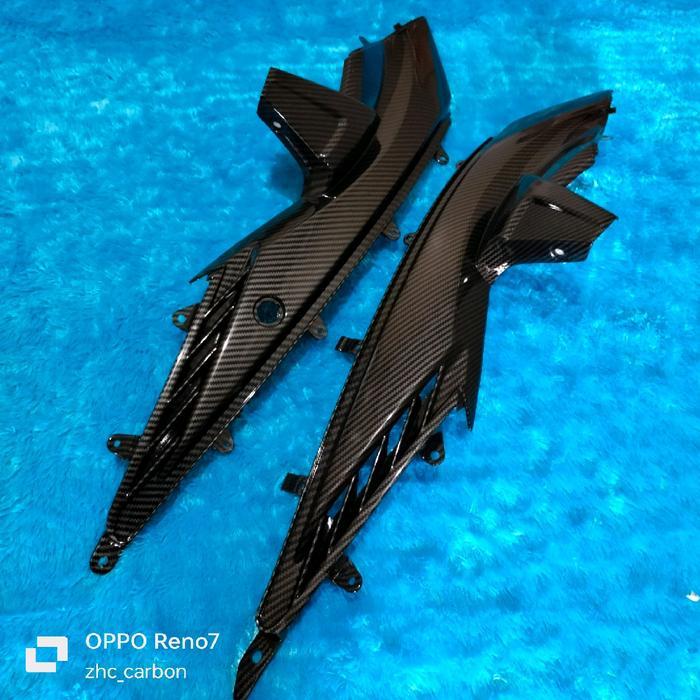 Cover Side Step Sambungan Kiri Kanan Vario 110 Karbu Carbon Motor Motorcycle