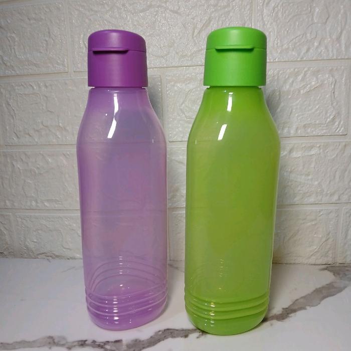 Tupperware Botol Eco Grovy 750ml Warna Ungu dan Hijau dengan Desain Segitiga Bottles Water