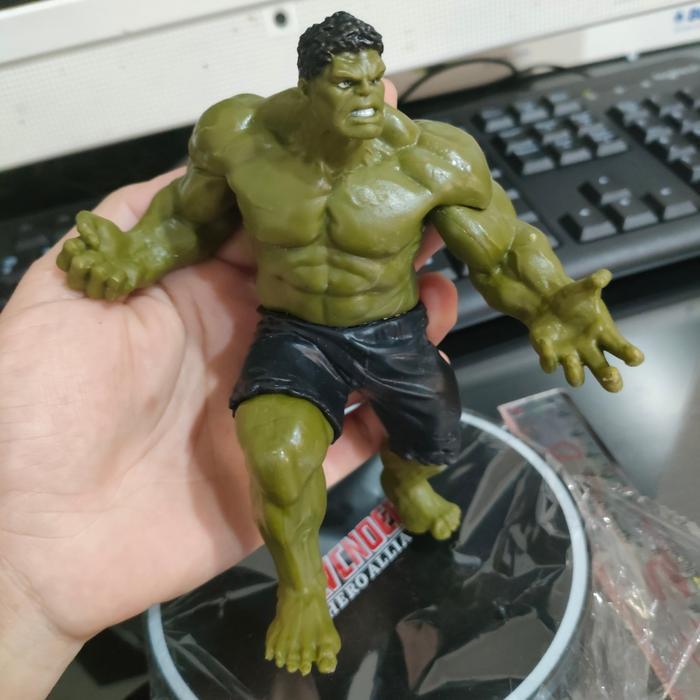 MAINAN ACTION FIGURE HULK JUMBO/CAKE TOPPER MARVEL HULK JUMBO PREMIUM