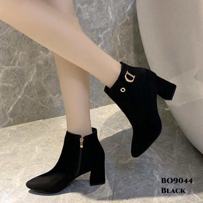 Aerostreet - Sepatu Boots Suede Hak Tahu Tinggi 6.5Cm Black Khaki Uk 36-40 Fashion Wanita Flat Ala