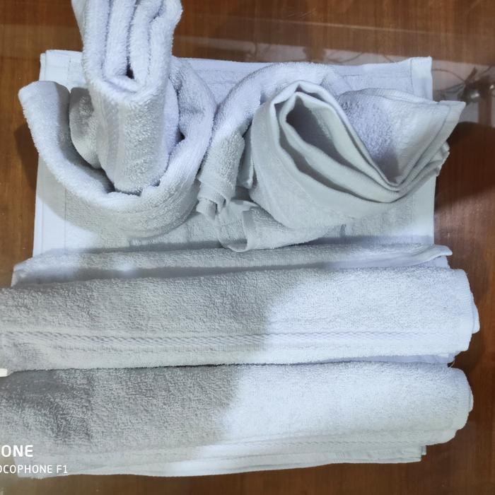 "New" HANDUK WAJAH / HANDUK KECIL PUTIH