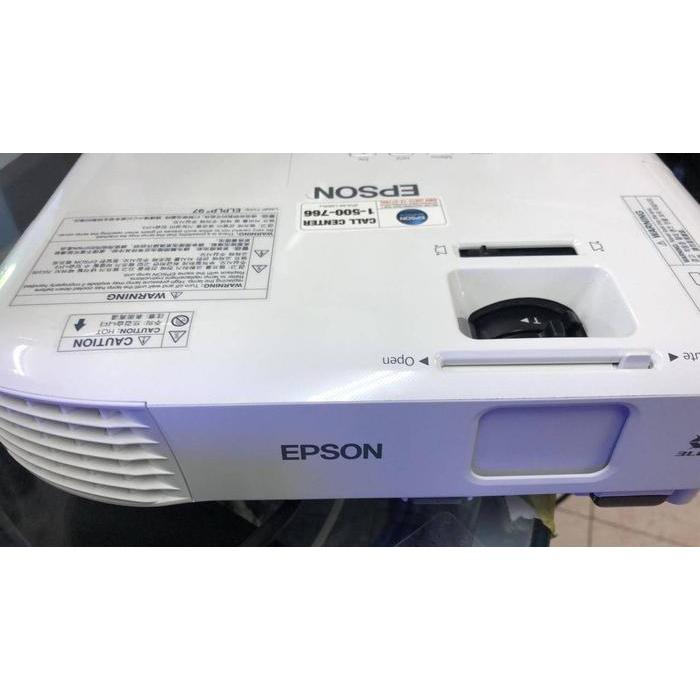 Proyektor Epson EB-W06
