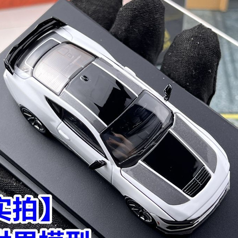 DCM 1/64 Ford Mustang Dark Horse Alloy Motor Vehicle Toy Die-casting Metal Model Collection Gifts