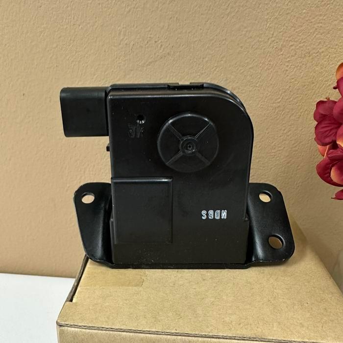 Latch Assy Tail Gate - Kia All New Picanto - Kia Genuine