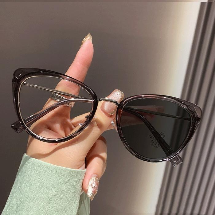Kacamata Photocromic Anti Radiasi Bingkai Cat Eye Wanita