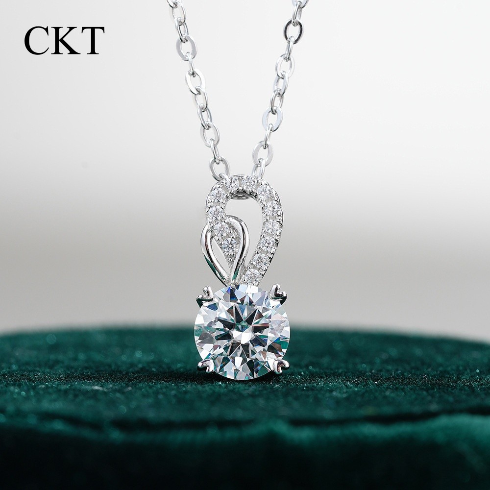 CKT 18k White Gold 1ct Diamond Moissanite Necklace Pendant for Women's Classic Four-claw Platinum