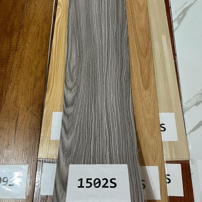 "New" Lantai Vinyl kayu / Vynil lantai ukuran 91,4 x 15,2 tebal 2mm