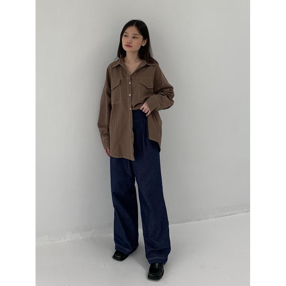 Aloha 2103 - Keyla Linen List Overshirt Kemeja Linen Oversize Wanita Crinkle Denim Blue Model Kemeja