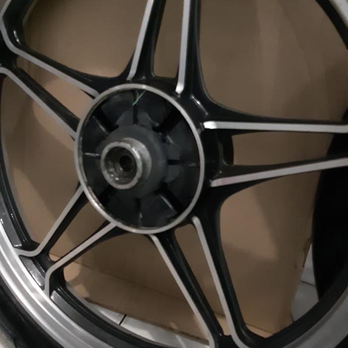 ban motor pelek thunder 125 velek suzuki rgr velg rgr pelak racing