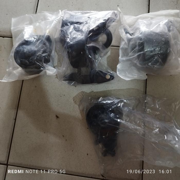 Engine Mounting Timor Set