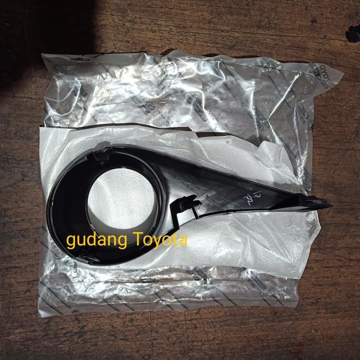 COVER FOGLAMP KIRI LH AGYA 2018-2019