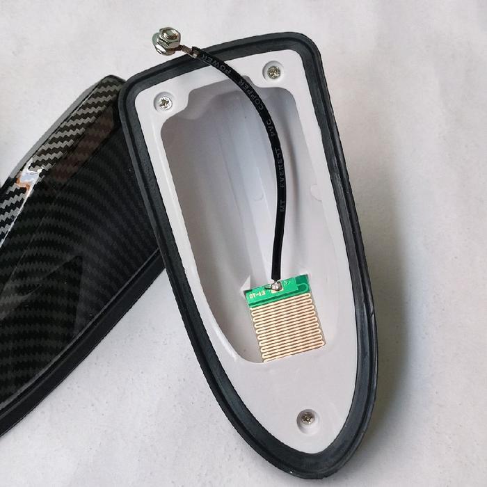 Antena Hybrid Sirip Hiu / Antena Mobil Sirip Hiu Kualitas Terjamin