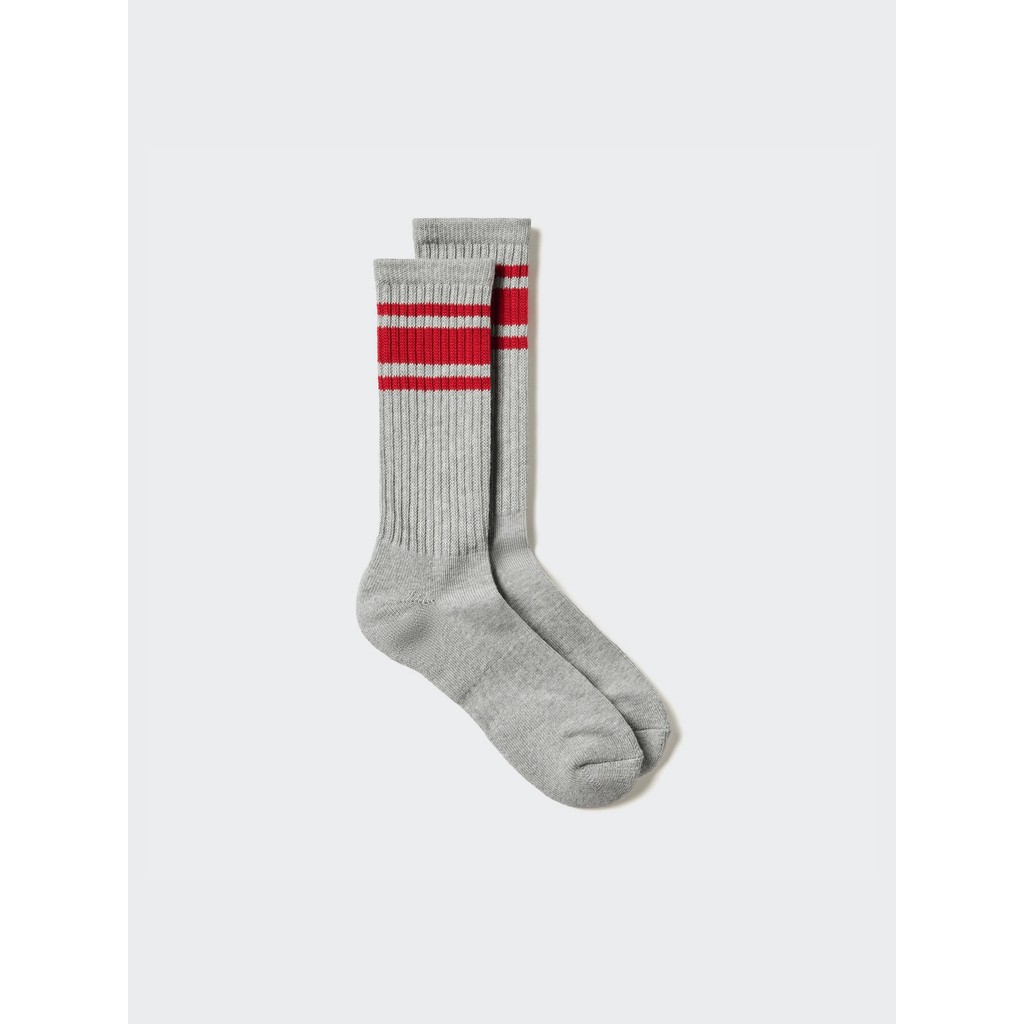 Uniqlo Kaos Kaki | Berlapis Garis