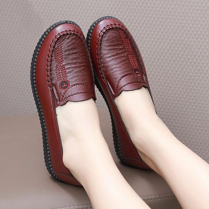 Donatello - Sepatu Santai Wanita Slipon Flats Model Kantor & Kerja, Bahan Kulit, Sol Karet, Hitam.