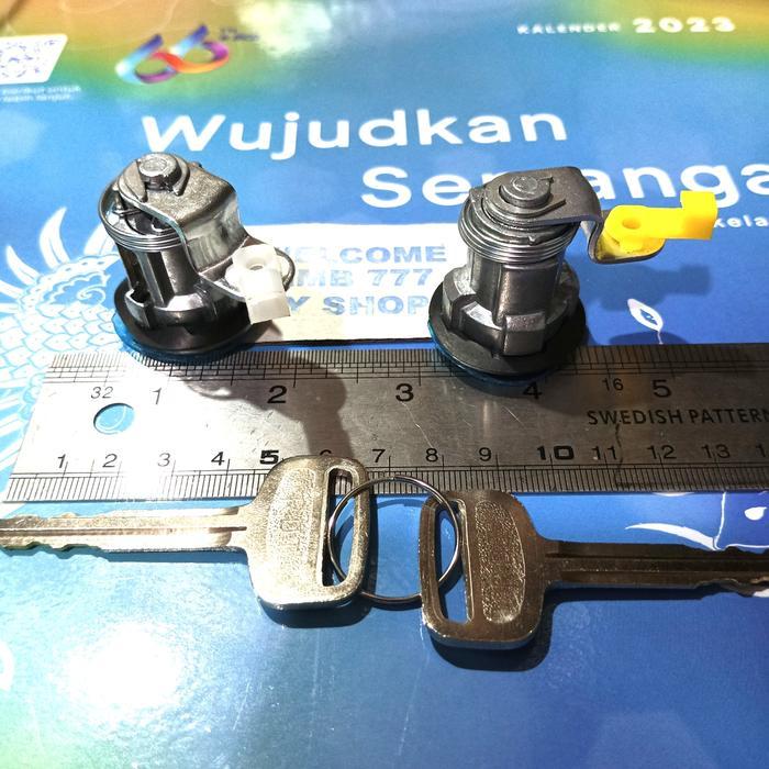 KUNCI PINTU DAIHATSU TARUNA TAFT F70 FEROZA SET 2 PC TAIWAN news