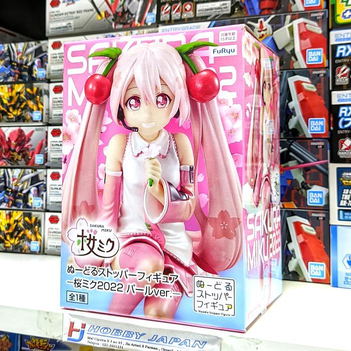 NOODLE STOPPER FIGURE SAKURA MIKU 2022 PEARL VER