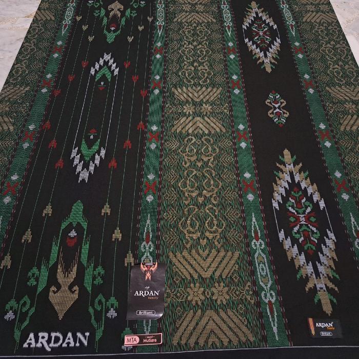 Ardan Family Sarung Muslim Briliant Gold/Batik Hitam Lembut Seragam Motif Hitam Corak Nyaman