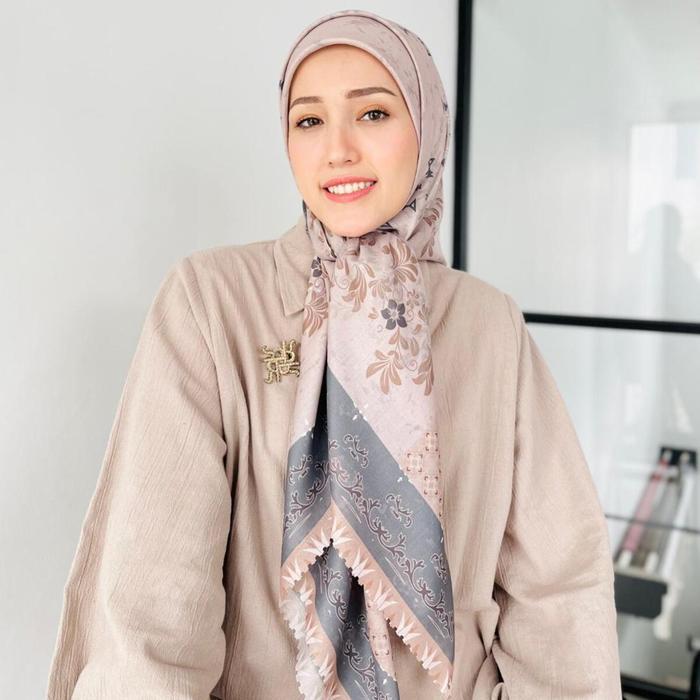 ASLI Radwah - Salihara Scarf - Hijab Segi Empat Wanita - Kerudung Muslim Square Voal READY STOCK