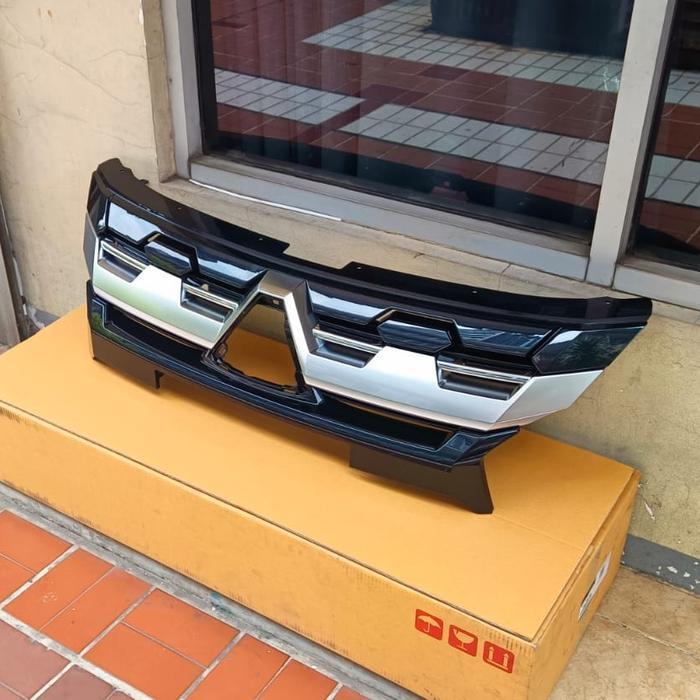 Grill Depan Asli Mitsubishi New Pajero Facelift 2024 Asli Partt