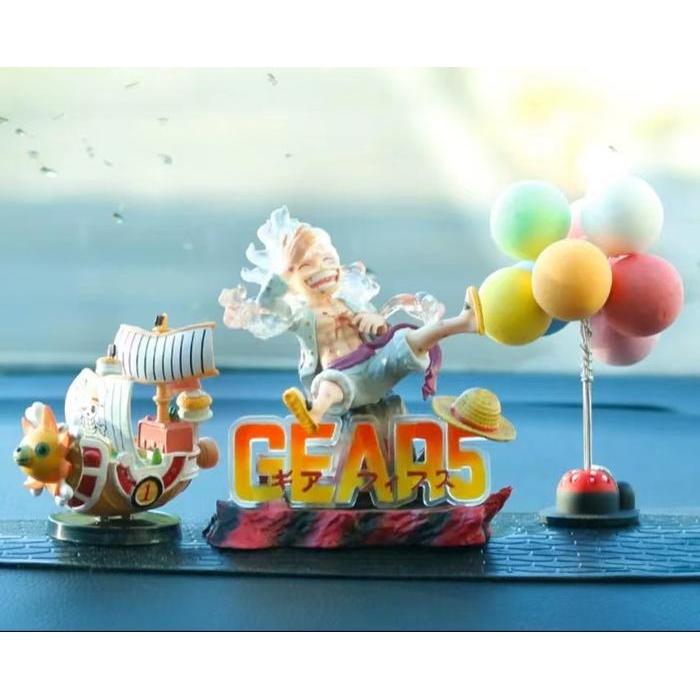 Aksesoris Dashboard Mobil One Piece / Untuk Pajangan Dashboard Mobil