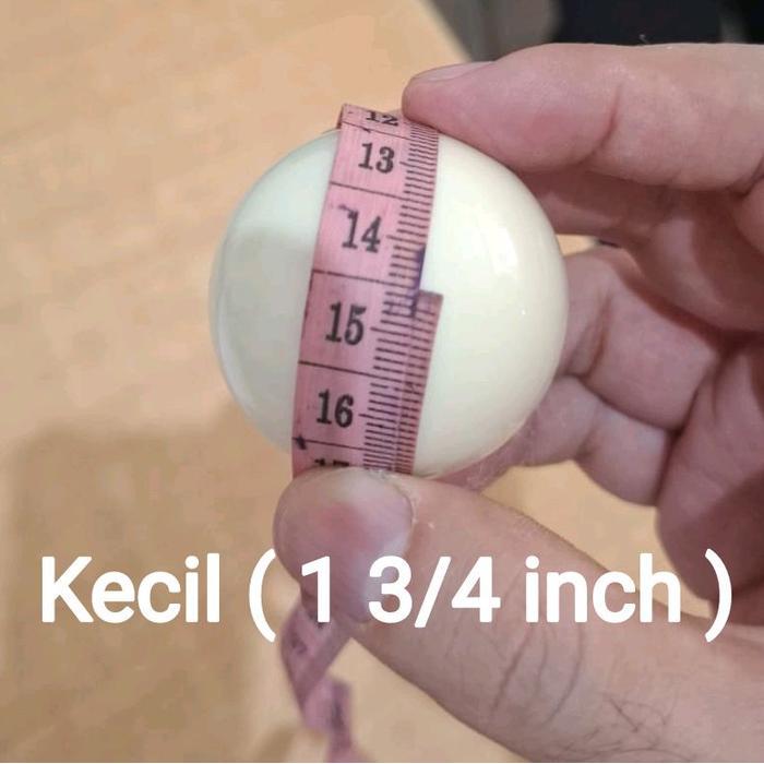 Bola gaco billiard kecil atau medium