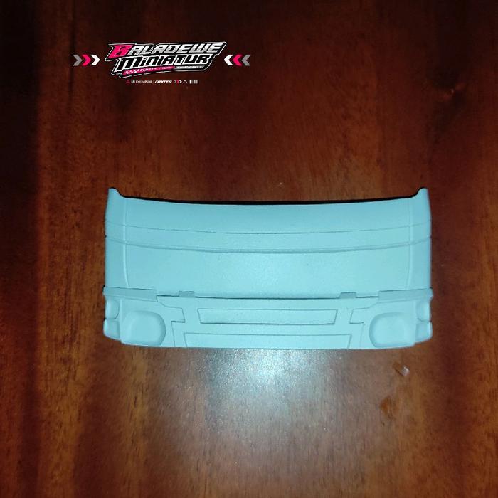 Skala Truk Plastik FACE Hino Grill Giga Untuk Miniatur