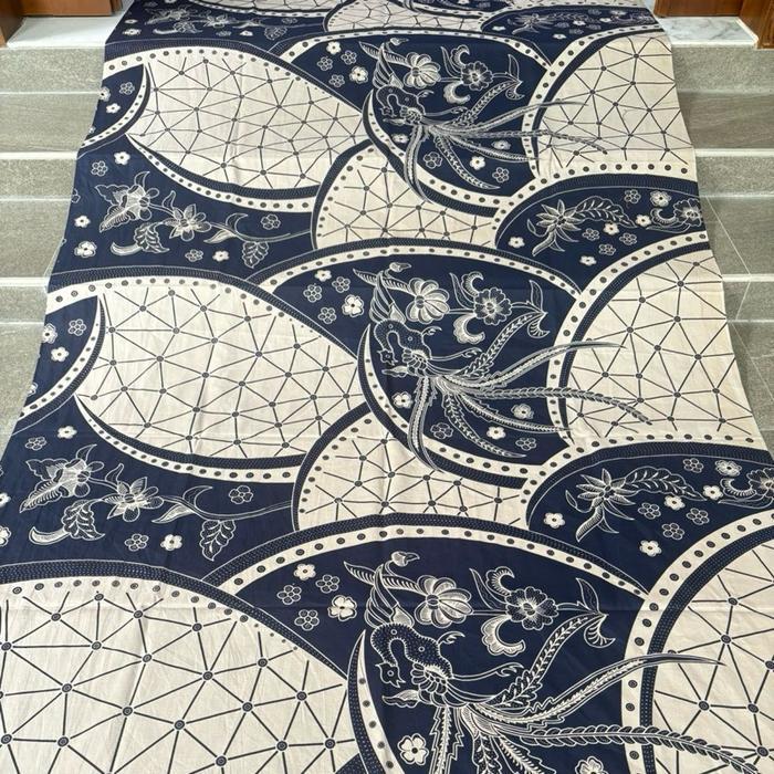 Kain Batik Motif Parijoto - Batik Suci Alya