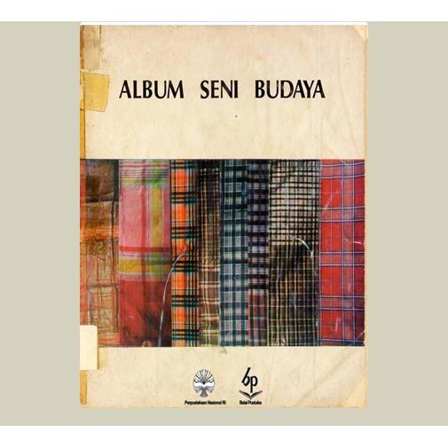 Album Seni Budaya Sulawesi Selatan. Sudarisman. TT. Proyek Media Kebudayaan. Jakarta.