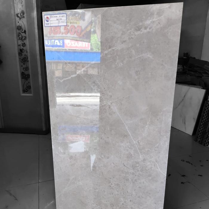 Granit Meja dapur motif marmer murah ukuran 60x120 Garuda porcelain st 027