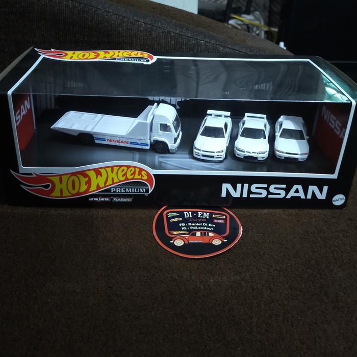 HOTWHEELS HOT WHEELS NISSAN SET PREMIUM COLLECTOR