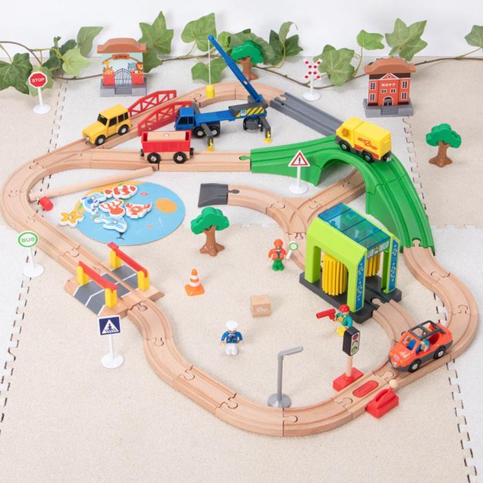 Wooden Track Train Set Car Wash Room Wooden Railway Car Educational