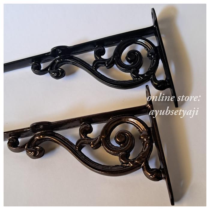 Siku Rak Dinding Ukir Antik Gantungan Penyangga Ambalan Logam Antik Gantungan Baju Ukir Daun