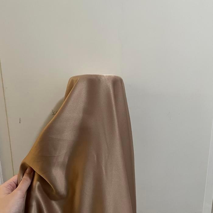 Kain satin Velvet Premium Roberto warna Coklat Milo