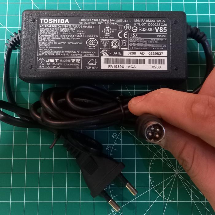 Adaptor 15V 3A 4Pin