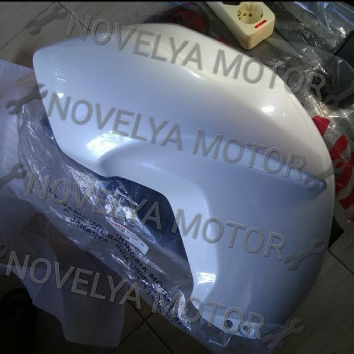Cover Bawah Tangki Samping Kiri Putih Yamaha Byson Ori 45P-F4129-00-P5