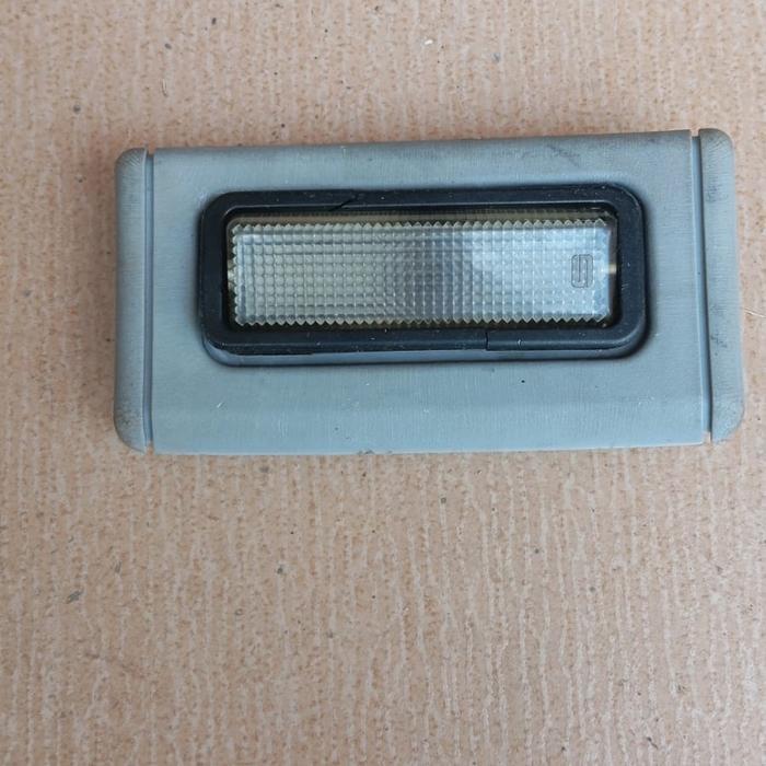 lampu kabin Peugeot 405 original