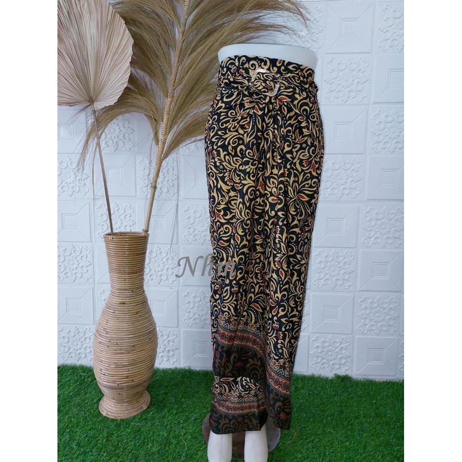 Rok Lilit Serut, Model Rok Kebaya Gold